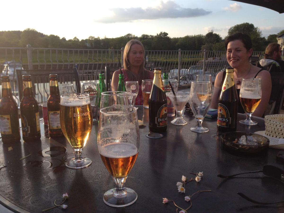 Leitrim Marina Hotel Carrick-on-Shannon ภายนอก รูปภาพ