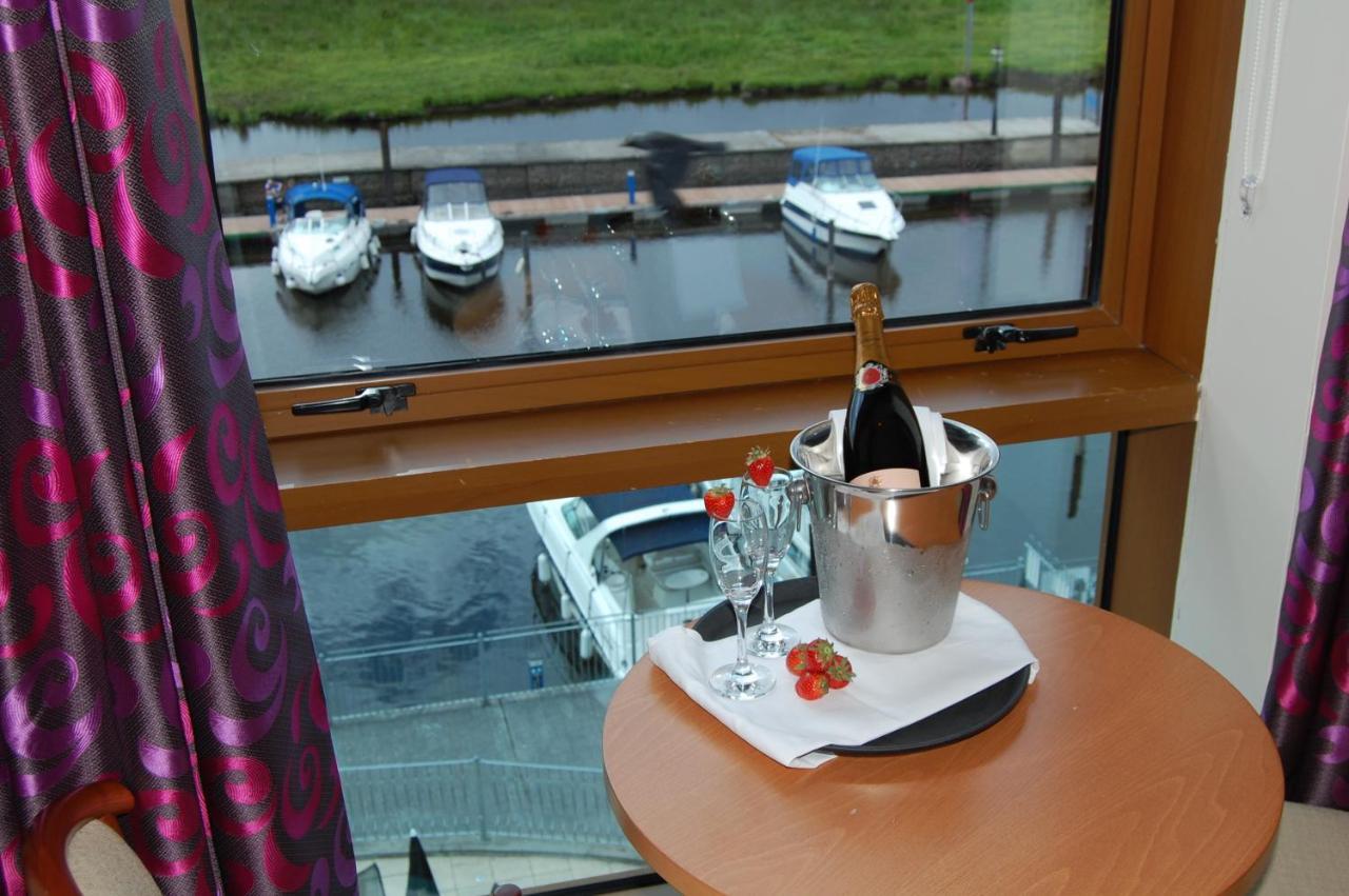 Leitrim Marina Hotel Carrick-on-Shannon ภายนอก รูปภาพ
