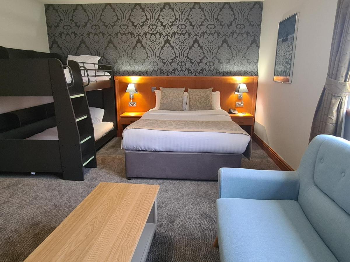 Leitrim Marina Hotel Carrick-on-Shannon ภายนอก รูปภาพ